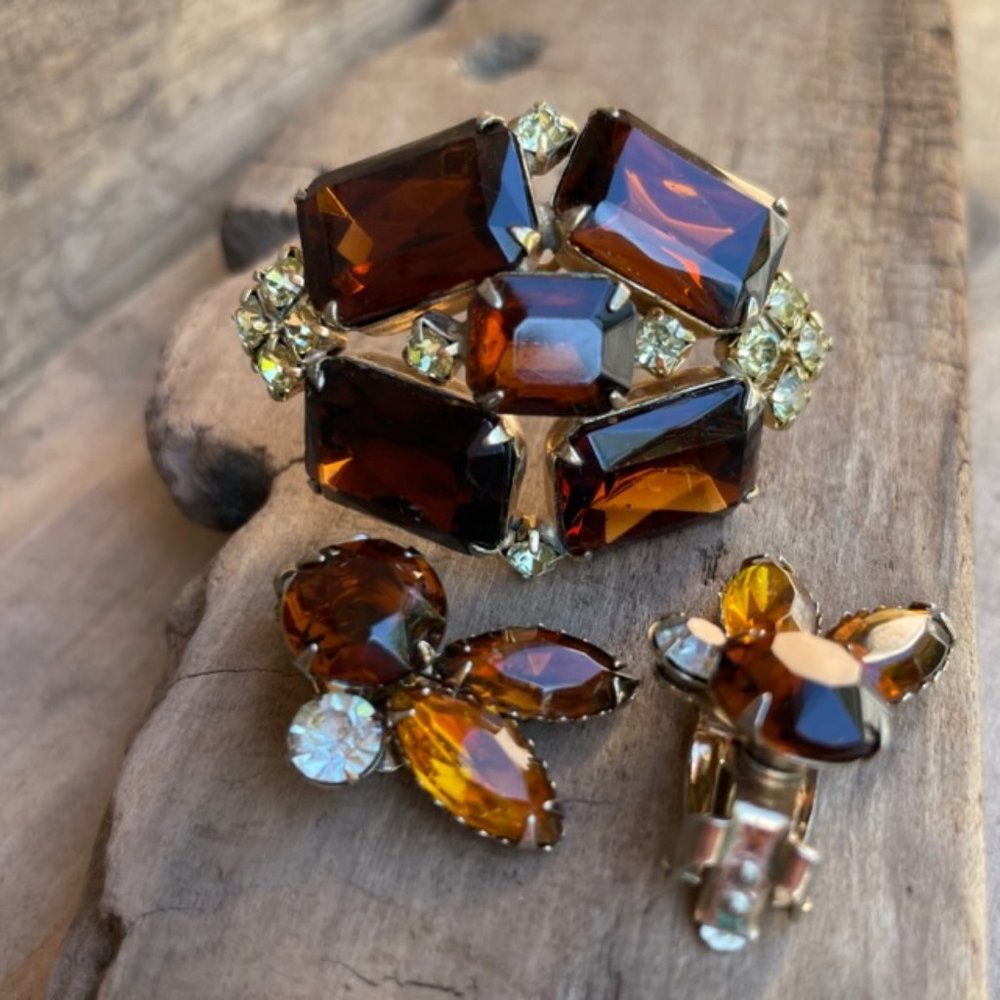 Demi Parure Jewelry Set Amber Rhinestone Brooch Pin & Clip-on Earrings